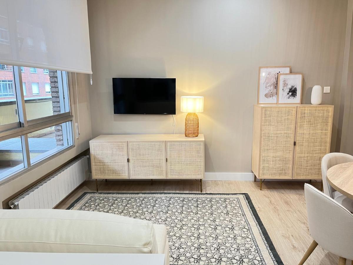 Coqueto Apartamento Torrelavega Bagian luar foto