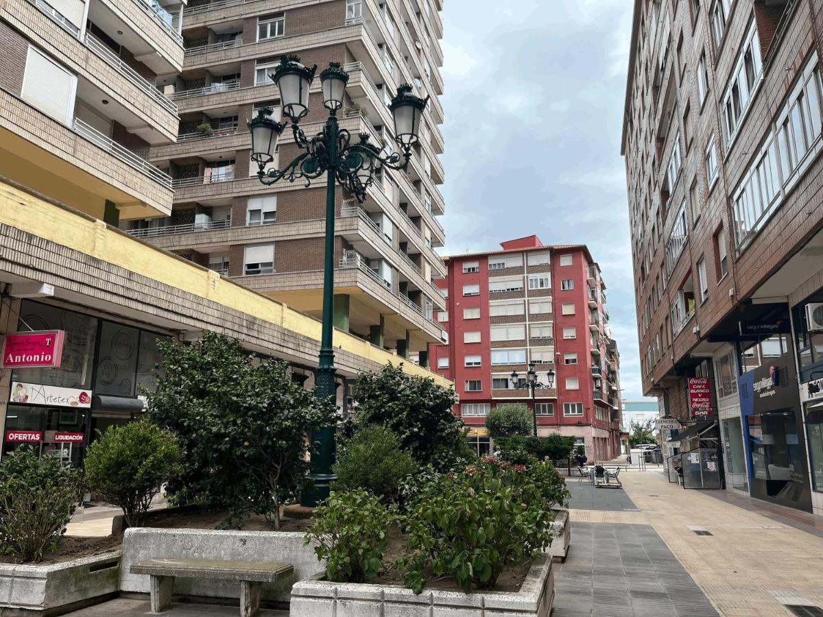 Coqueto Apartamento Torrelavega Bagian luar foto